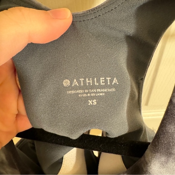Athleta Conscious Crop Bra - Picture 6 of 9